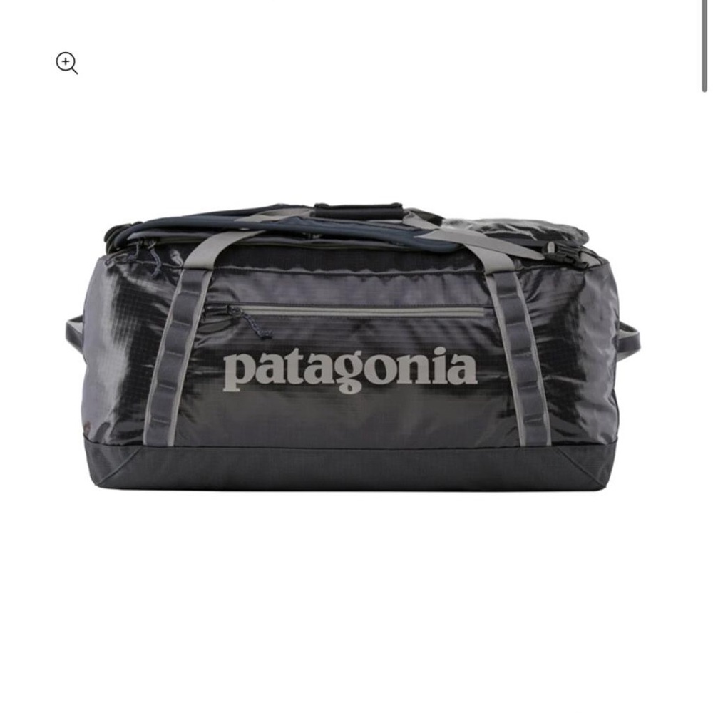 Patagonia 70L water proof black hole duffle bag original NWT larger size blue
